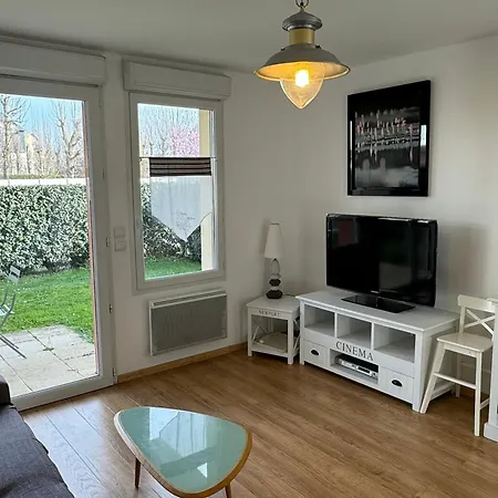 Moderne T2, Rez-de-jardin, Proche Et Centre Ville, Parking, Wifi, Animaux Acceptes